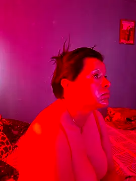 Hanna Kieran online show from 1, 12, 2025