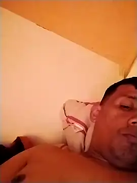 Snapshot of XRonny3 chatting on 16, 12, 2025 XRonny3 online show from 16, 12, 2025