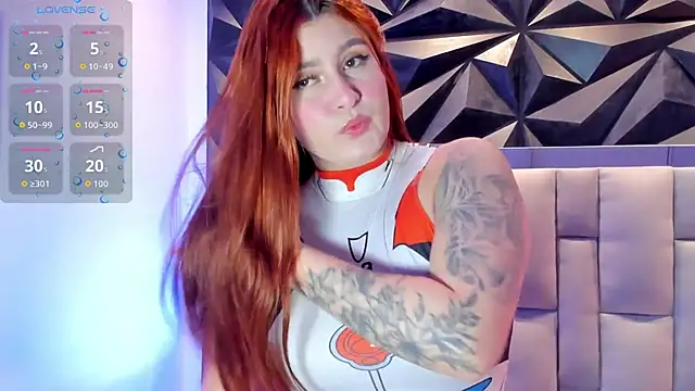 Snapshot of megan_whitee__ chatting on 4, 12, 2025 megan whitee online show from 4, 12, 2025