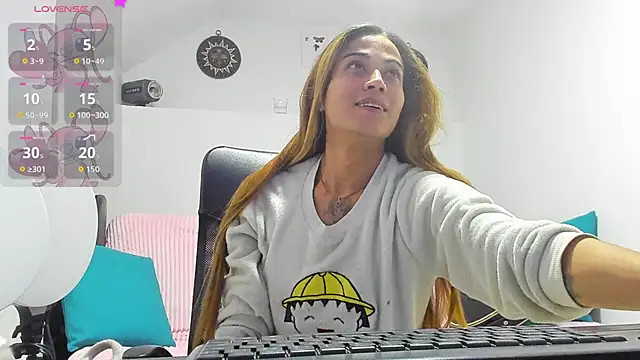 Snapshot of emmmalym chatting on 24, 2, 2026 emmmalym online show from 24, 2, 2026