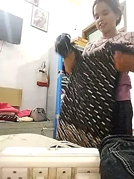 JHILMIL online show from 23, 9, 2025