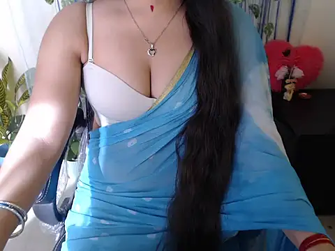 Snapshot of anika_bold chatting on 13, 10, 2025 anika bold online show from 13, 10, 2025