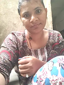 couple 71 online show from 5, 12, 2025