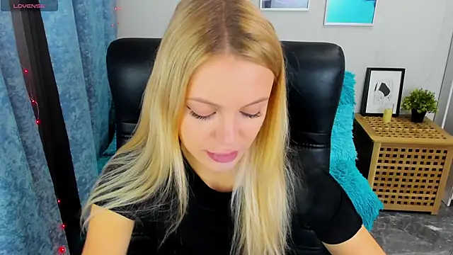 KatherineePierce online show from 24, 9, 2025