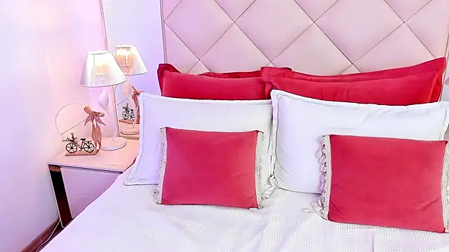 Snapshot of LilBoonew chatting on 22, 10, 2025 LilBoonew online show from 22, 10, 2025