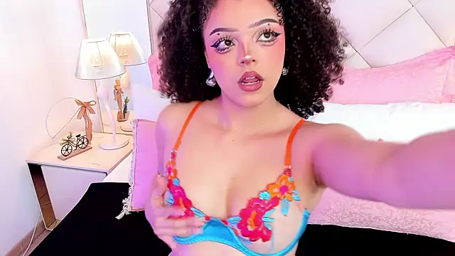 Snapshot of LilBoonew chatting on 15, 11, 2025 LilBoonew online show from 15, 11, 2025