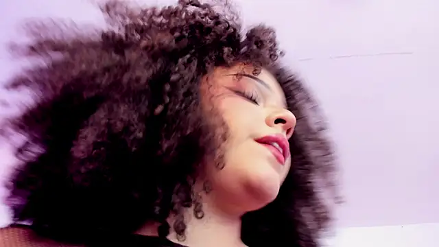 Snapshot of LilBoonew chatting on 26, 11, 2025 LilBoonew online show from 26, 11, 2025