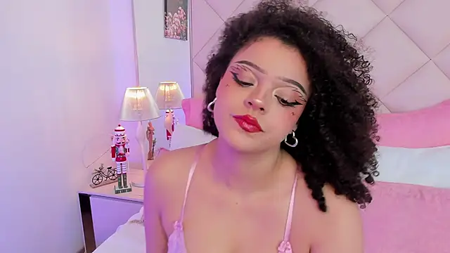 Snapshot of LilBoonew chatting on 2, 12, 2025 LilBoonew online show from 2, 12, 2025