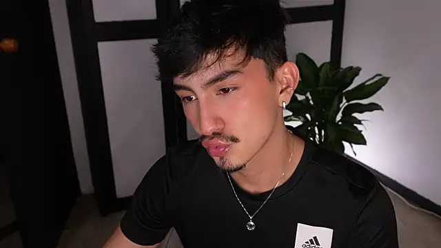 sweettaaron01 online show from 20, 7, 2026