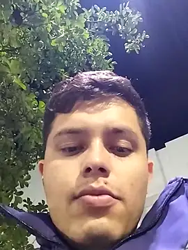 Snapshot of Haustin202 chatting on 2, 11, 2025 Haustin202 online show from 2, 11, 2025