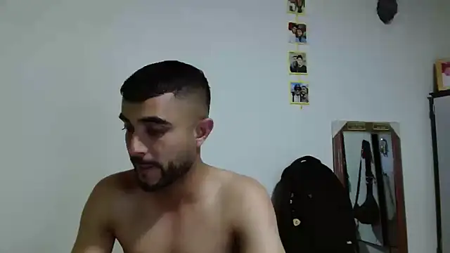 Snapshot of Maiki_Foxx chatting on 10, 11, 2025 Maiki Foxx online show from 10, 11, 2025