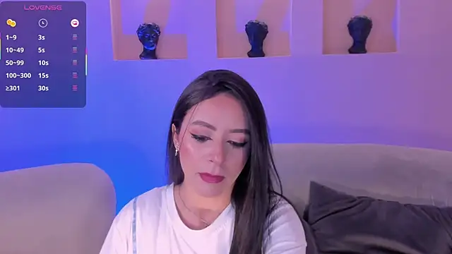 IsabellaMoreau online show from 20, 9, 2025