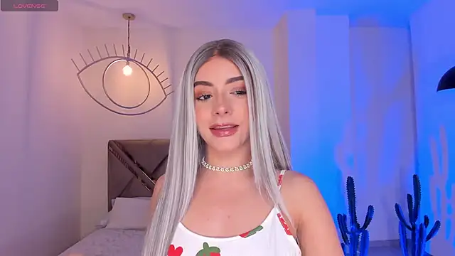 IsabellaMoreau online show from 10, 2, 2026