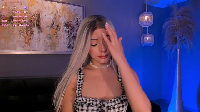 IsabellaMoreau online show from 15, 2, 2026