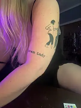 Granlady7 online show from 25, 2, 2026