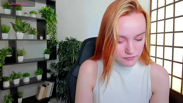 Ida FaneStain online show from 11, 10, 2025