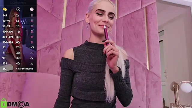 Snapshot of SelenaDaze chatting on 24, 10, 2025 SelenaDaze online show from 24, 10, 2025