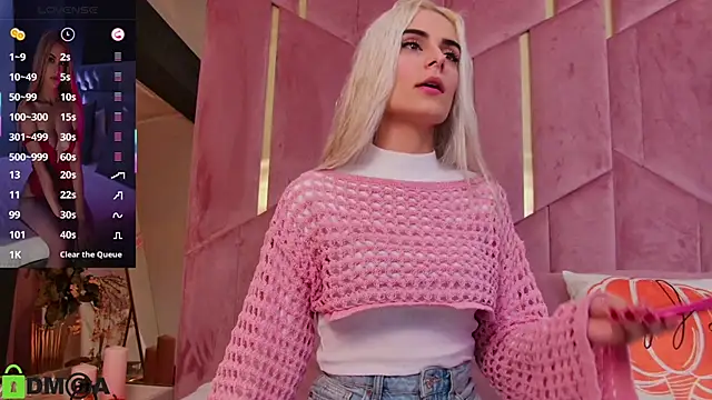 Snapshot of SelenaDaze chatting on 30, 10, 2025 SelenaDaze online show from 30, 10, 2025