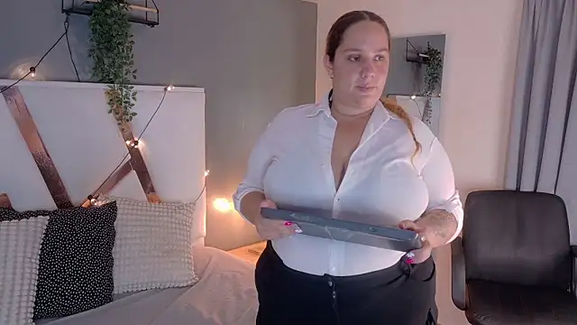 Snapshot of JenaCooper_ chatting on 21, 4, 2026 JenaCooper online show from 21, 4, 2026