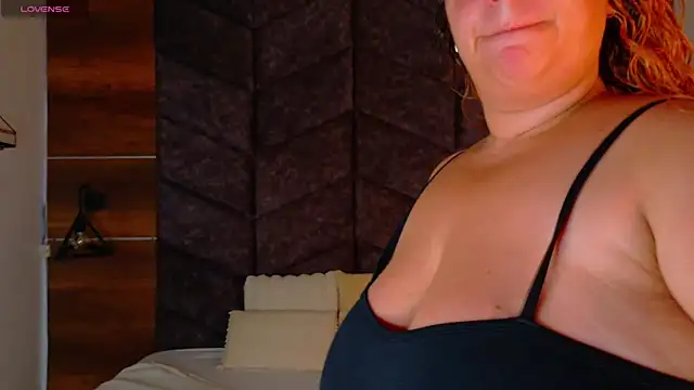 Snapshot of JenaCooper_ chatting on 27, 4, 2026 JenaCooper online show from 27, 4, 2026