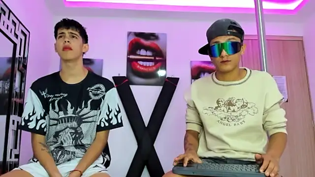 TWINKS FRIENDS online show from 22, 10, 2025