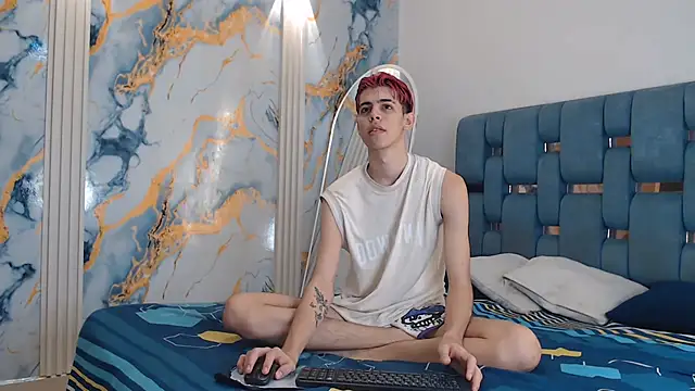 TWINKS FRIENDS online show from 31, 5, 2026