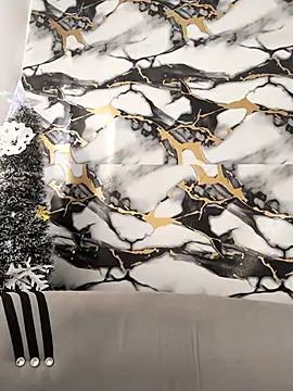 Hiroshi Shen online show from 19, 12, 2025