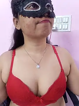 Snapshot of Iampriyaaa15 chatting on 15, 11, 2025 Iampriyaaa15 online show from 15, 11, 2025