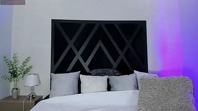 Snapshot of zoe_martins_ chatting on 24, 6, 2026 zoe martins online show from 24, 6, 2026