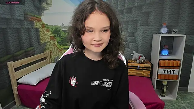 EmilyChaves online show from 27, 9, 2025