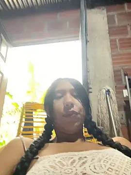 Snapshot of latin_girls_69_ chatting on 17, 10, 2025 latin girls 69  online show from 17, 10, 2025
