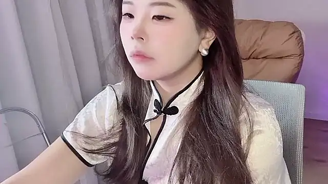 Snapshot of xiaotanbaby chatting on 11, 11, 2025 xiaotanbaby online show from 11, 11, 2025