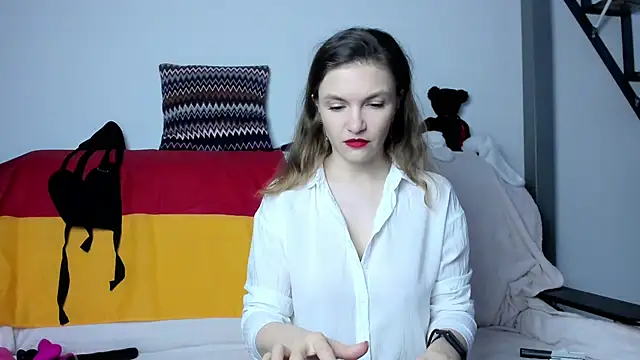 Katherine Twilight online show from 21, 3, 2025