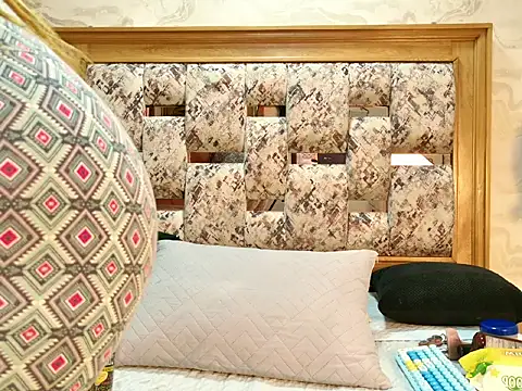 ZOLEY WATSON online show from 16, 2, 2026