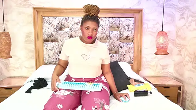 ZOLEY WATSON online show from 2, 4, 2026