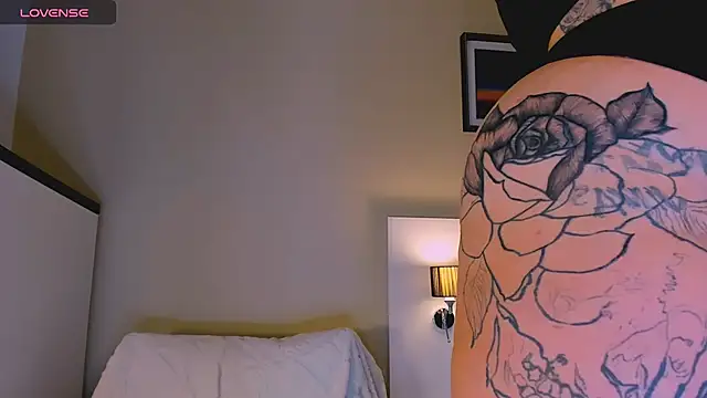 marrenaa online show from 3, 10, 2025