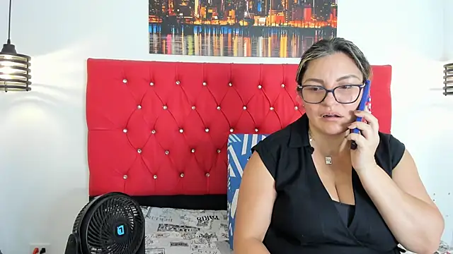 Snapshot of carolinacrus01 chatting on 14, 9, 2025 carolinacrus01 online show from 14, 9, 2025