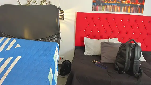 Snapshot of carolinacrus01 chatting on 28, 9, 2025 carolinacrus01 online show from 28, 9, 2025