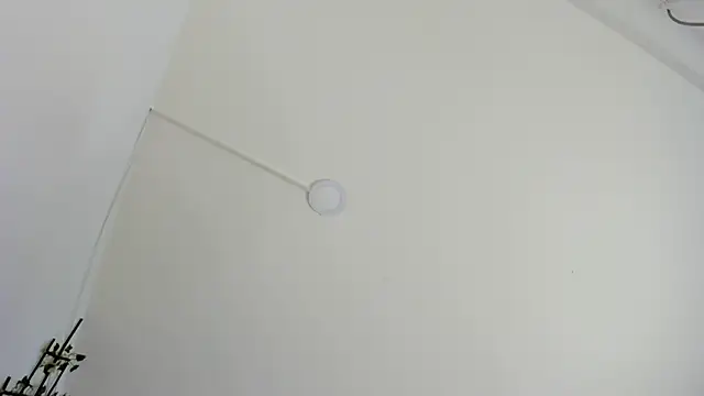 Snapshot of carolinacrus01 chatting on 28, 10, 2025 carolinacrus01 online show from 28, 10, 2025