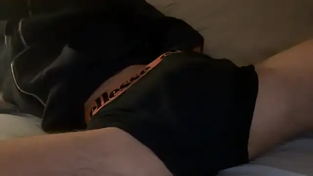 Snapshot of optingwalk25 chatting on 3, 12, 2025 optingwalk25 online show from 3, 12, 2025