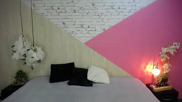 sophia brunette  online show from 30, 11, 2025