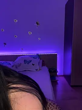 Snapshot of Mihadttraf chatting on 6, 11, 2025 Mihadttraf online show from 6, 11, 2025