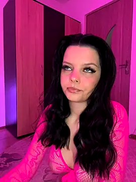 Snapshot of Mihadttraf chatting on 16, 11, 2025 Mihadttraf online show from 16, 11, 2025