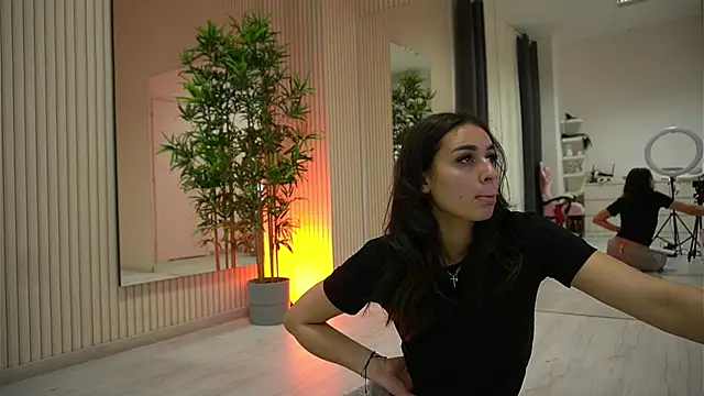 EmmaBlanco online show from 21, 12, 2025