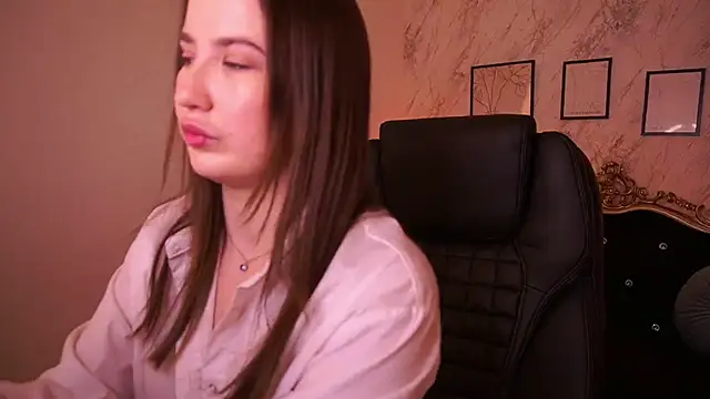 SofieBloom online show from 10, 4, 2026