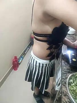 Snapshot of Pihu_Chopra chatting on 18, 11, 2025 Pihu Chopra online show from 18, 11, 2025