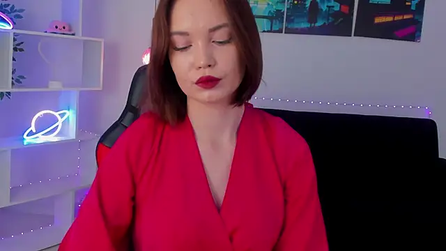 KiraHolli online show from 1, 12, 2025