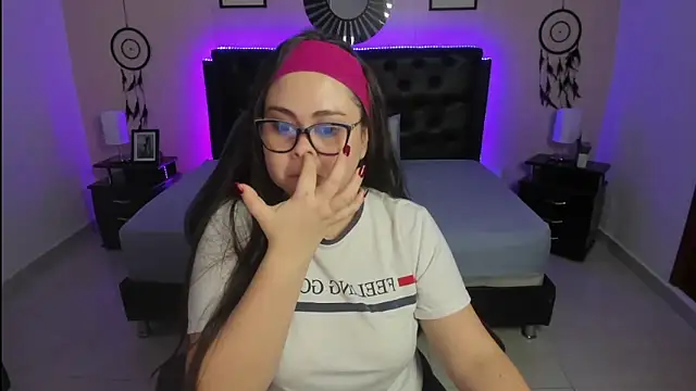 LolaVillalobos online show from 26, 9, 2025