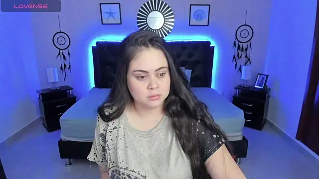 LolaVillalobos online show from 8, 11, 2025