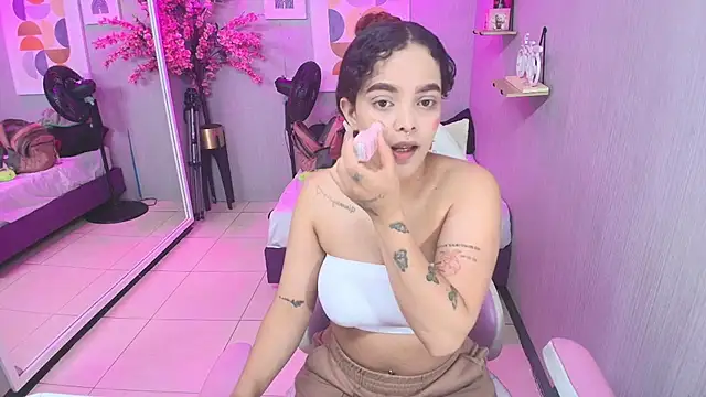Snapshot of Maggy_t18 chatting on 21, 5, 2026 Maggy t18 online show from 21, 5, 2026